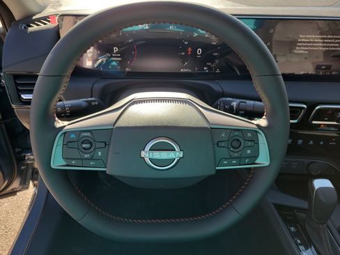 New 2026 Nissan Sentra SR w/ SR Premium Package FWD image 30