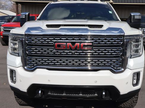 Used 2021 GMC Sierra 3500 Denali w/ Denali Ultimate Package image 2