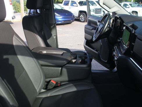 Used 2025 GMC Sierra 1500 SLT AWD/4WD image 36