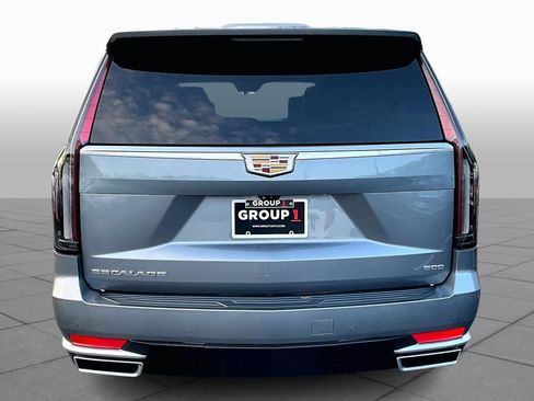 Used 2021 Cadillac Escalade ESV Premium Luxury Platinum image 4