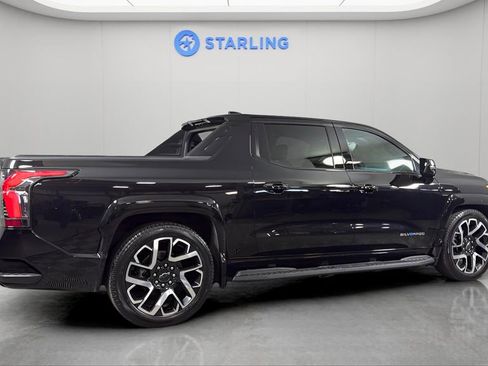 Used 2024 Chevrolet Silverado EV RST image 11