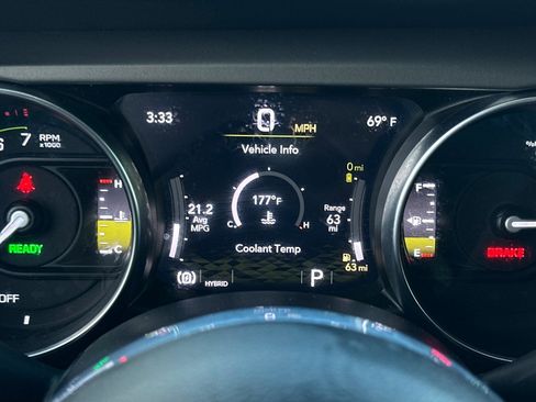 Used 2022 Jeep Wrangler Unlimited Rubicon 4xe image 17