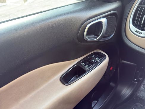 Used 2014 FIAT 500L Lounge image 11
