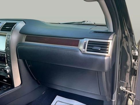 Used 2019 Lexus GX 460 Premium AWD/4WD image 30