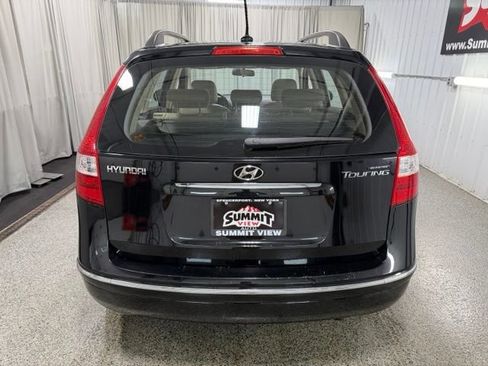 Used 2010 Hyundai Elantra SE FWD image 5