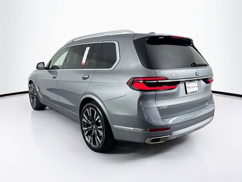 Used 2023 BMW X7 xDrive40i w/ Premium Package image 13