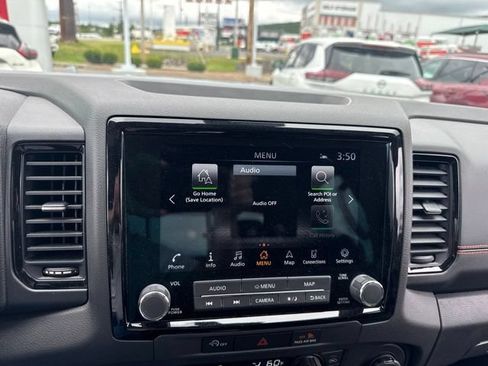 Used 2024 Nissan Frontier PRO-4X w/ Technology Package AWD/4WD image 12