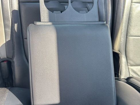 Used 2017 Ford F150 Raptor w/ Equipment Group 802A Luxury image 40