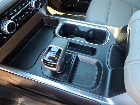 Used 2022 GMC Sierra 1500 SLT w/ SLT Premium Plus Package image 13