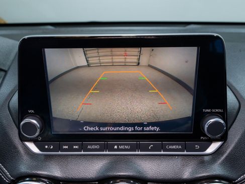 Used 2020 Nissan Sentra SV image 19