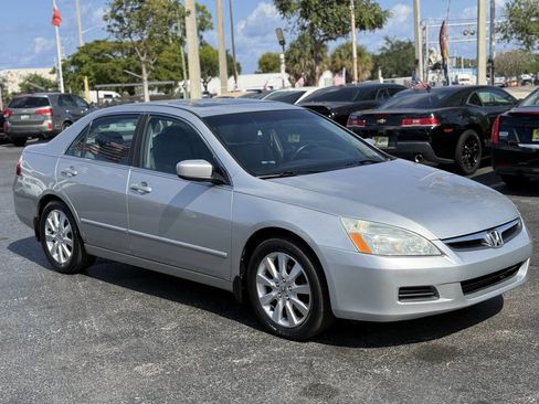 Used 2007 Honda Accord EX image 9