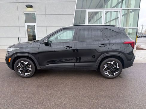 Certified 2025 Kia Seltos S image 2