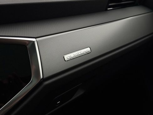 New 2025 Audi Q3 2.0T Premium image 35
