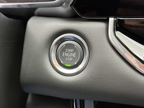 New 2026 GMC Canyon Elevation w/ Convenience Package RWD image 7