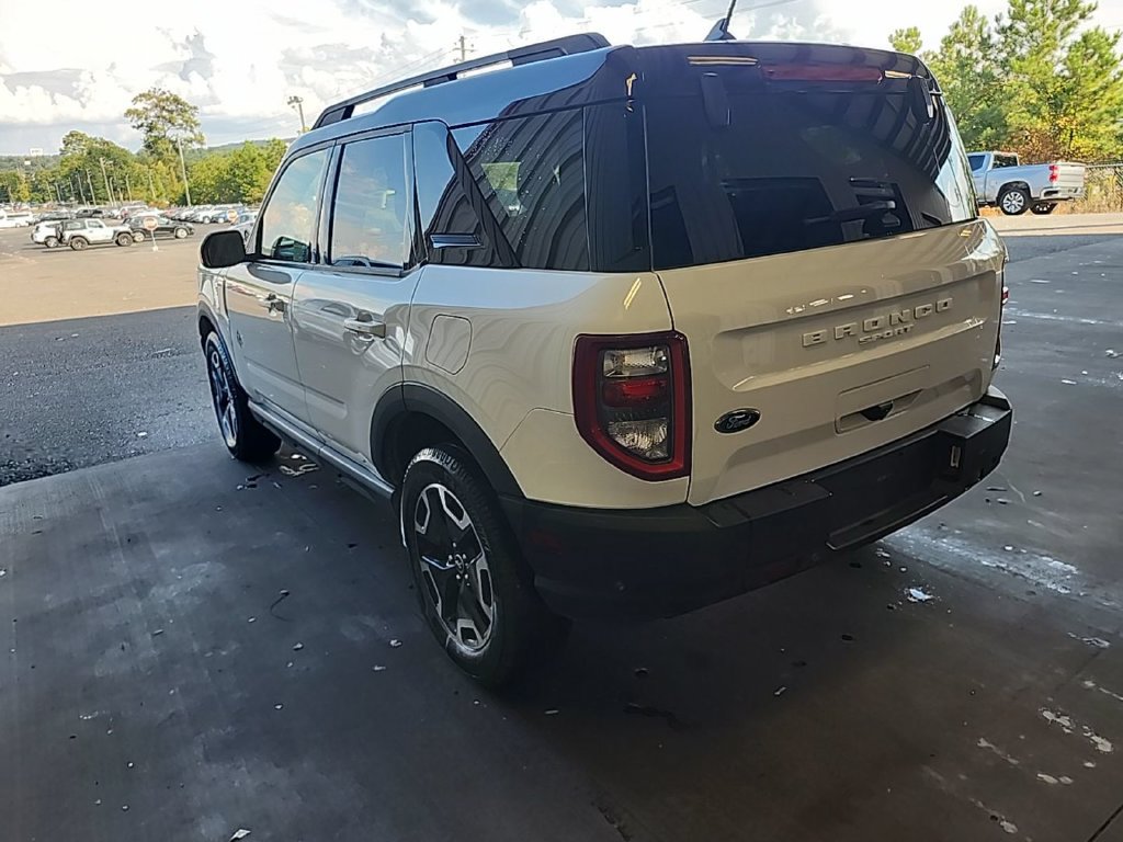 Used 2021 Ford Bronco Sport Outer Banks AWD/4WD image 2