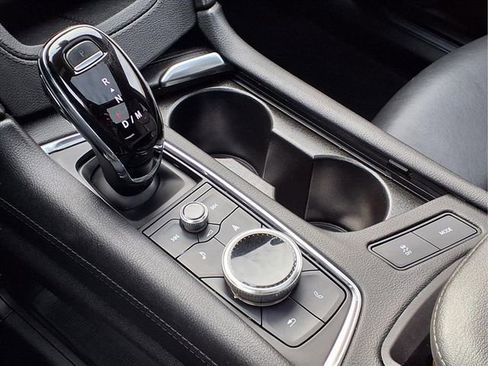 Used 2023 Cadillac XT5 Premium Luxury image 12