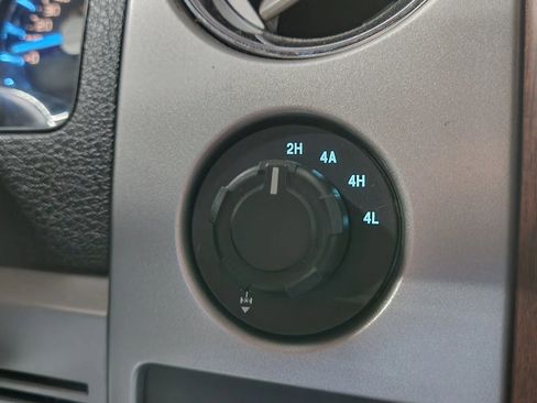 Used 2013 Ford F150 King Ranch w/ Off-Road Pkg image 46