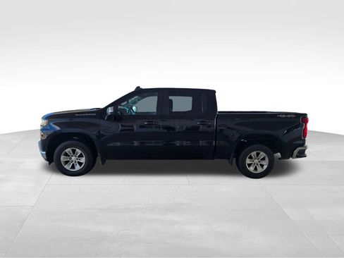 Used 2022 Chevrolet Silverado 1500 LT AWD/4WD image 14