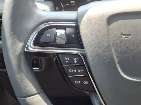 Certified 2022 Lincoln Nautilus Reserve AWD/4WD image 21