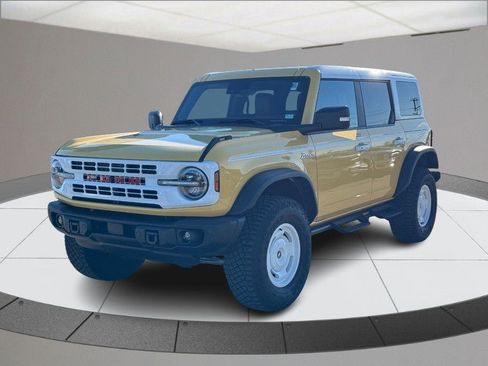 Used 2023 Ford Bronco Heritage Edition image 7