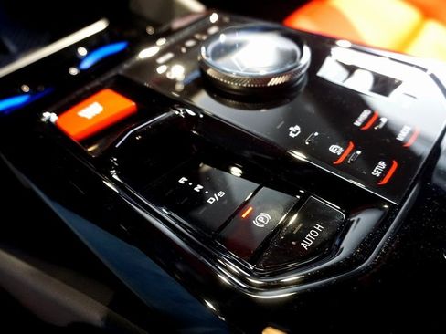 New 2026 BMW M5 Touring image 25