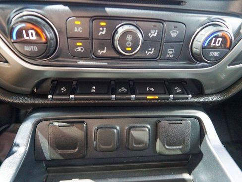 Used 2017 Chevrolet Silverado 1500 LT w/ All Star Edition AWD/4WD image 22