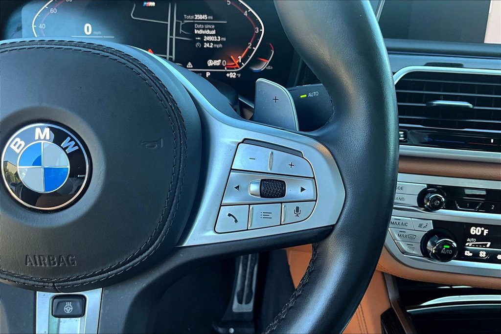 Used 2022 BMW 750i xDrive w/ Executive Package AWD/4WD image 12