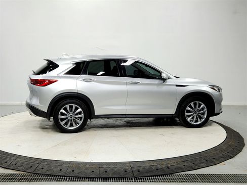 Used 2021 INFINITI QX50 Luxe image 8