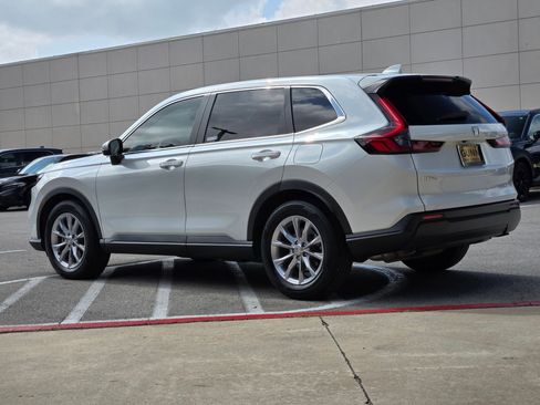 Used 2023 Honda CR-V EX image 5
