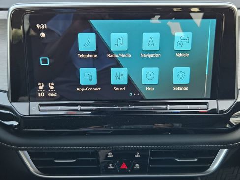 New 2026 Volkswagen Atlas Cross Sport SE FWD image 14