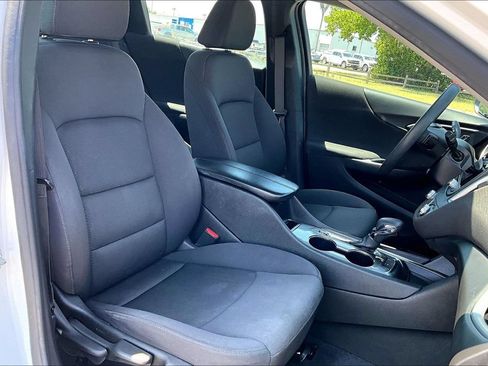 Used 2024 Chevrolet Malibu LT FWD image 7