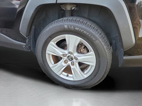 Used 2019 Toyota RAV4 XLE image 28