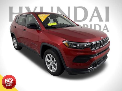 Used 2024 Jeep Compass Sport image 1