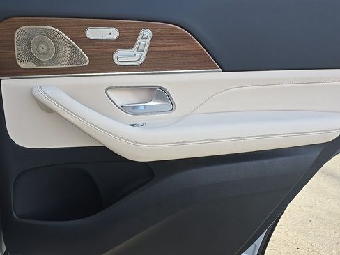 New 2026 Mercedes-Benz GLS 450 4MATIC image 37