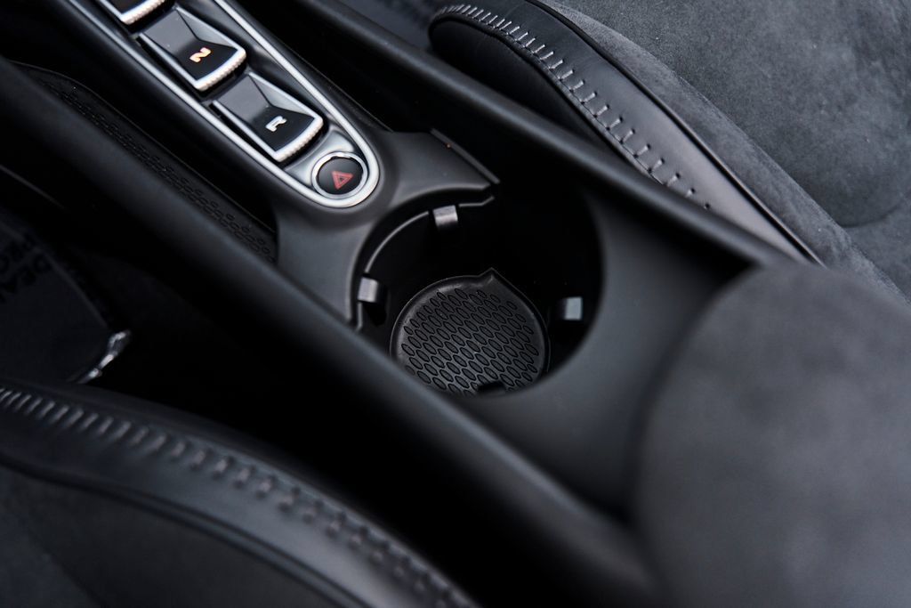 Used 2025 McLaren Artura Spider RWD image 65