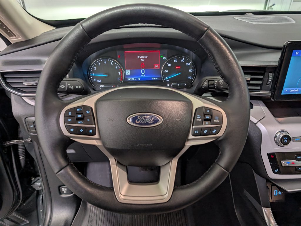 Used 2024 Ford Explorer XLT w/ Equipment Group 202A AWD/4WD image 19