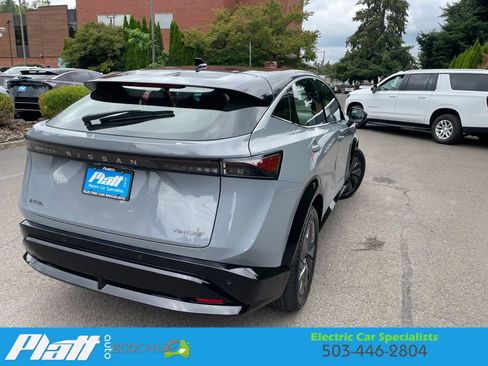 Used 2023 Nissan Ariya FWD image 12