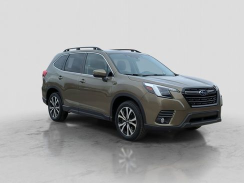 Used 2023 Subaru Forester Limited image 10