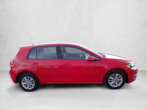 Used 2018 Volkswagen Golf S FWD image 5