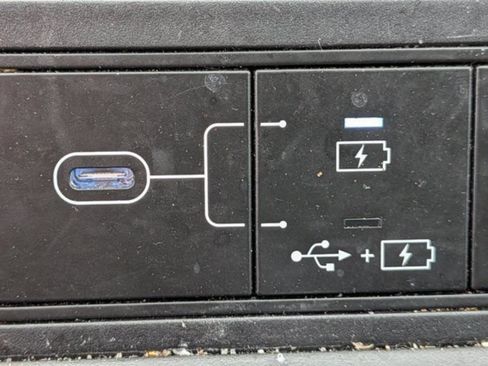 Used 2025 Hyundai Santa Fe SE FWD image 25