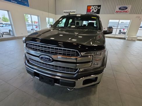 Used 2019 Ford F150 Lariat w/ Equipment Group 502A Luxury AWD/4WD image 3
