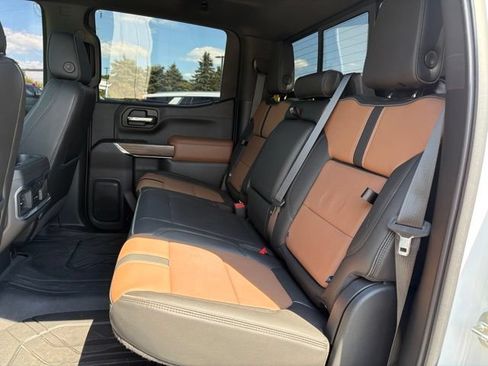 Used 2021 Chevrolet Silverado 1500 High Country w/ Technology Package AWD/4WD image 19