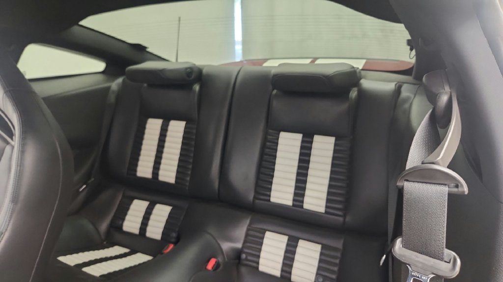 Used 2013 Ford Mustang Shelby GT500 RWD image 37