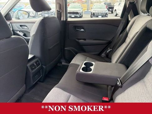 Used 2023 Nissan Rogue SV FWD image 20