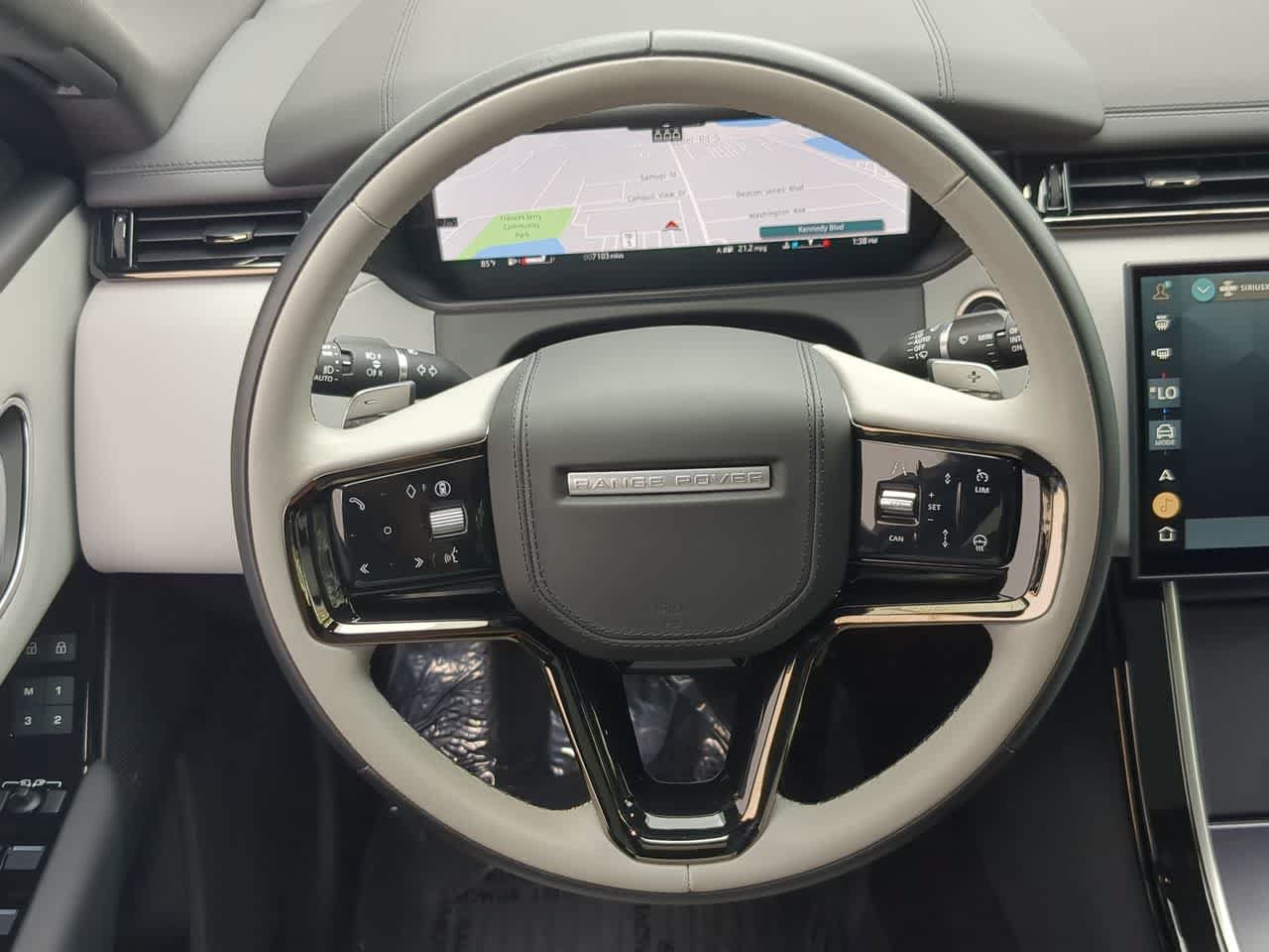 Certified 2026 Land Rover Range Rover Velar Dynamic SE AWD/4WD image 24