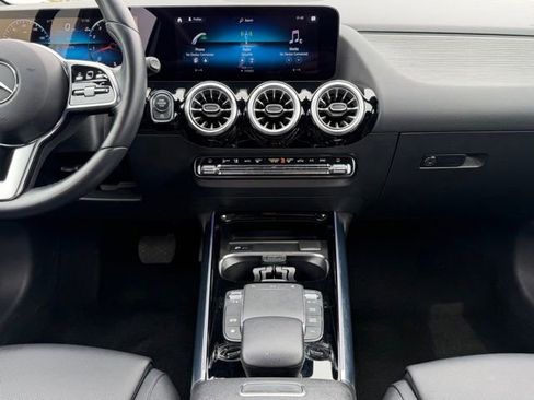 Certified 2023 Mercedes-Benz GLA 250 4MATIC image 13