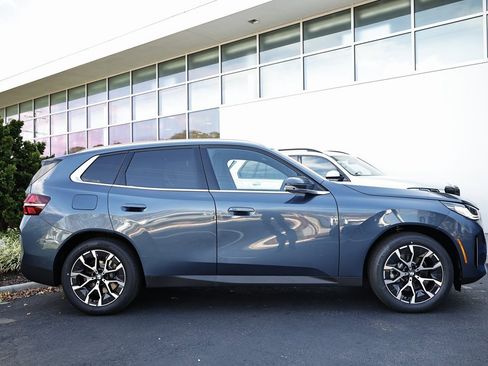 New 2026 BMW X3 xDrive30 w/ Premium Package image 4