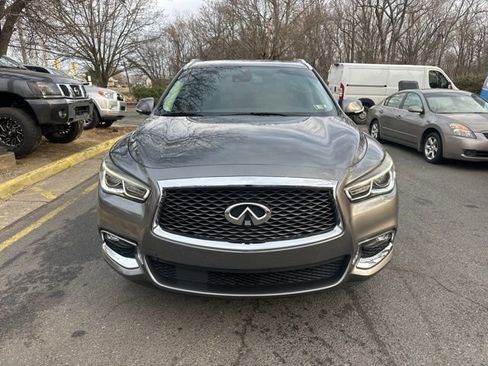 Used 2019 INFINITI QX60 Luxe w/ Essential Package image 6