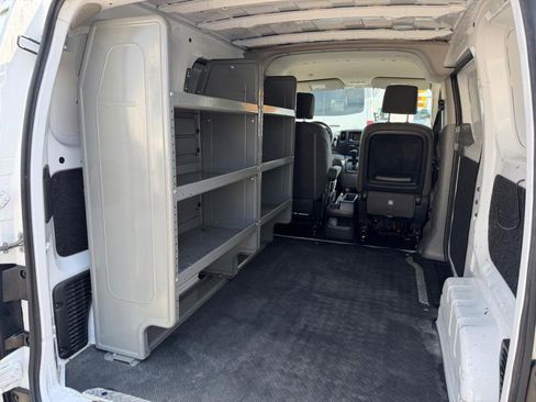Used 2019 Nissan NV200 S image 16
