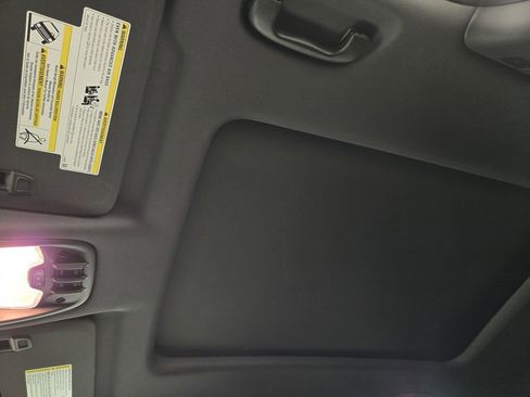 Used 2023 Chevrolet TrailBlazer RS w/ Sun and Liftgate Package FWD image 27